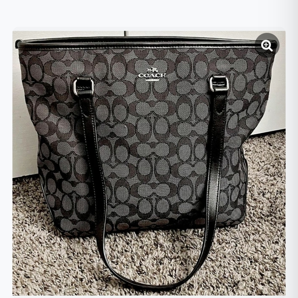 2 Coach Black and Cream Designer Tote Bag - Picture 9 of 13